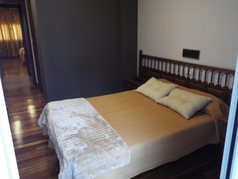 Hotel Ansuina Banos Del Molgas ภายนอก รูปภาพ